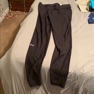 Black under armour legging pants